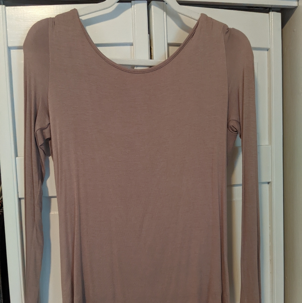 Backless long sleeve top from Tobi